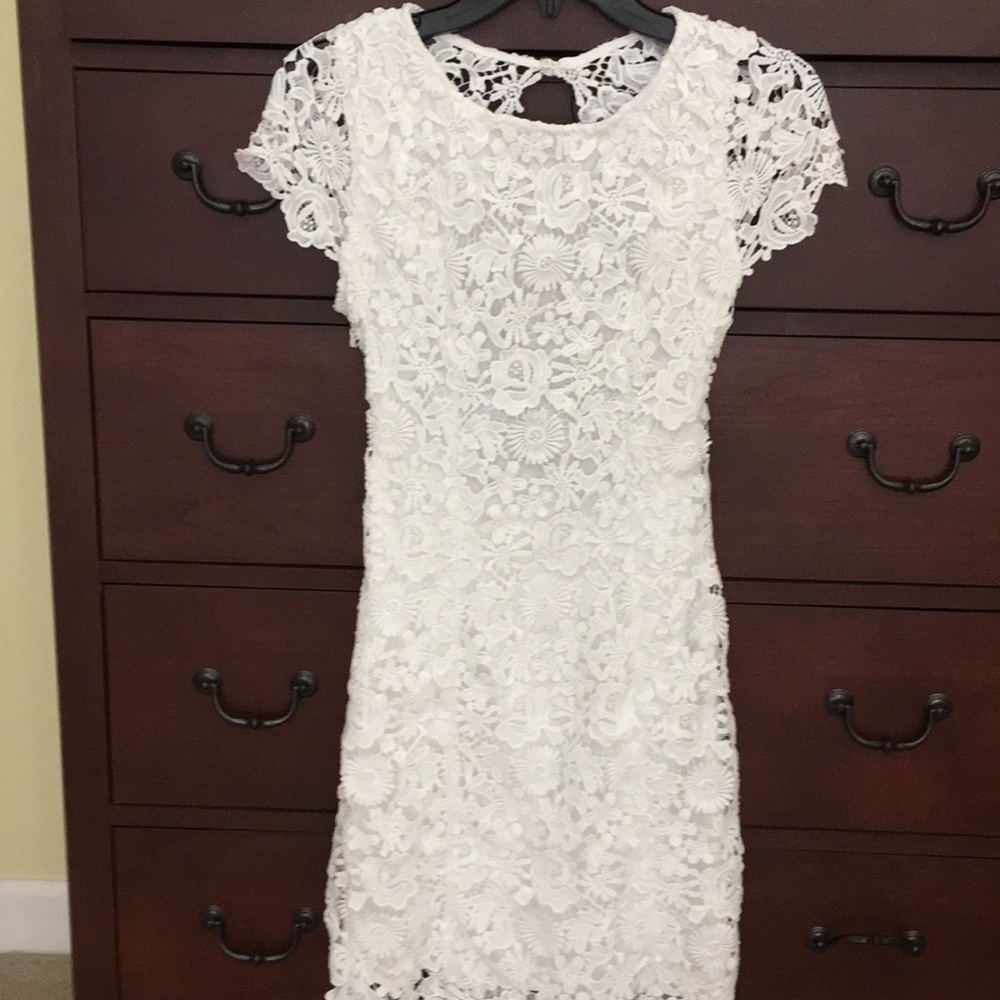 Women’s White Crochet Lace Dress